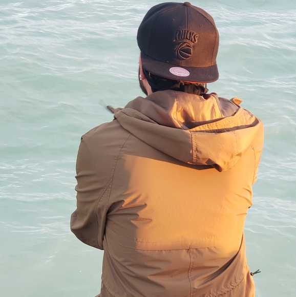 Meet your Posher, Dennis - Picture 1 of 1